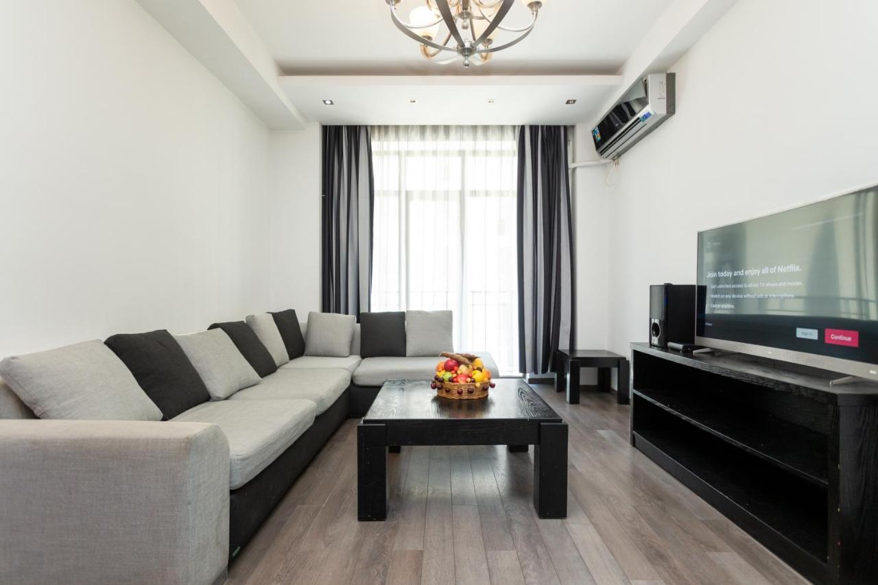 Two Bedroom Apartment In The City Center Tbilisi Exterior foto